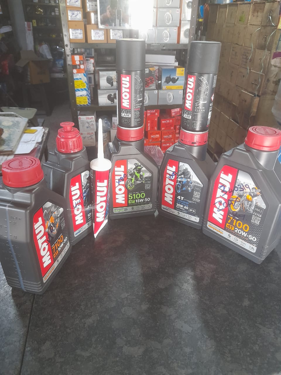MOTUL